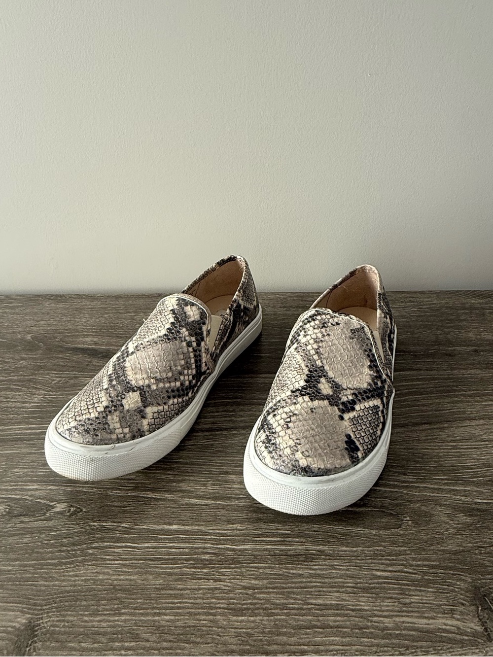 Slip-On Women’s Sneakers in Snake Print - Neutral Tones